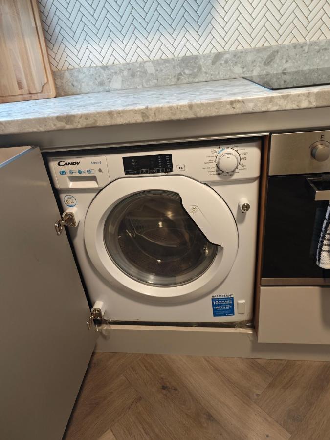 1 Bedroom Flat In Wood Green Piccadilly Line Londyn Zewnętrze zdjęcie